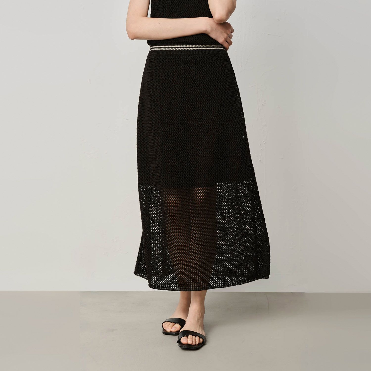 CROCHET OPEN WORK MIDI SKIRT - BLACK/ CREAM