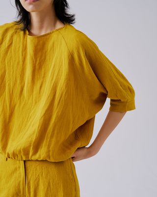 BUBBLE HEM TOP - MUSTARD