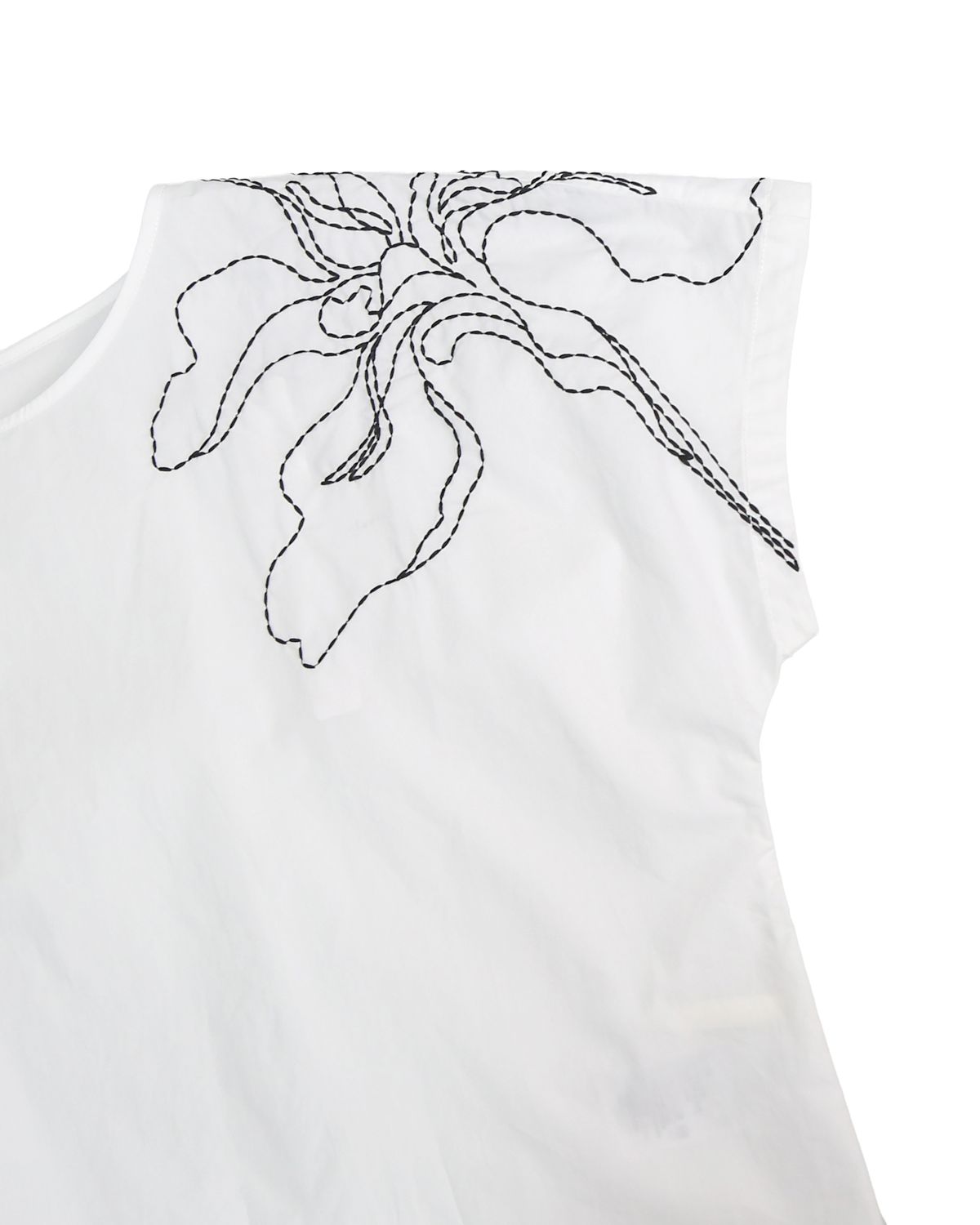 FLORAL EMBROIDERED BOXY TOP - EGGSEHLL / BLACK