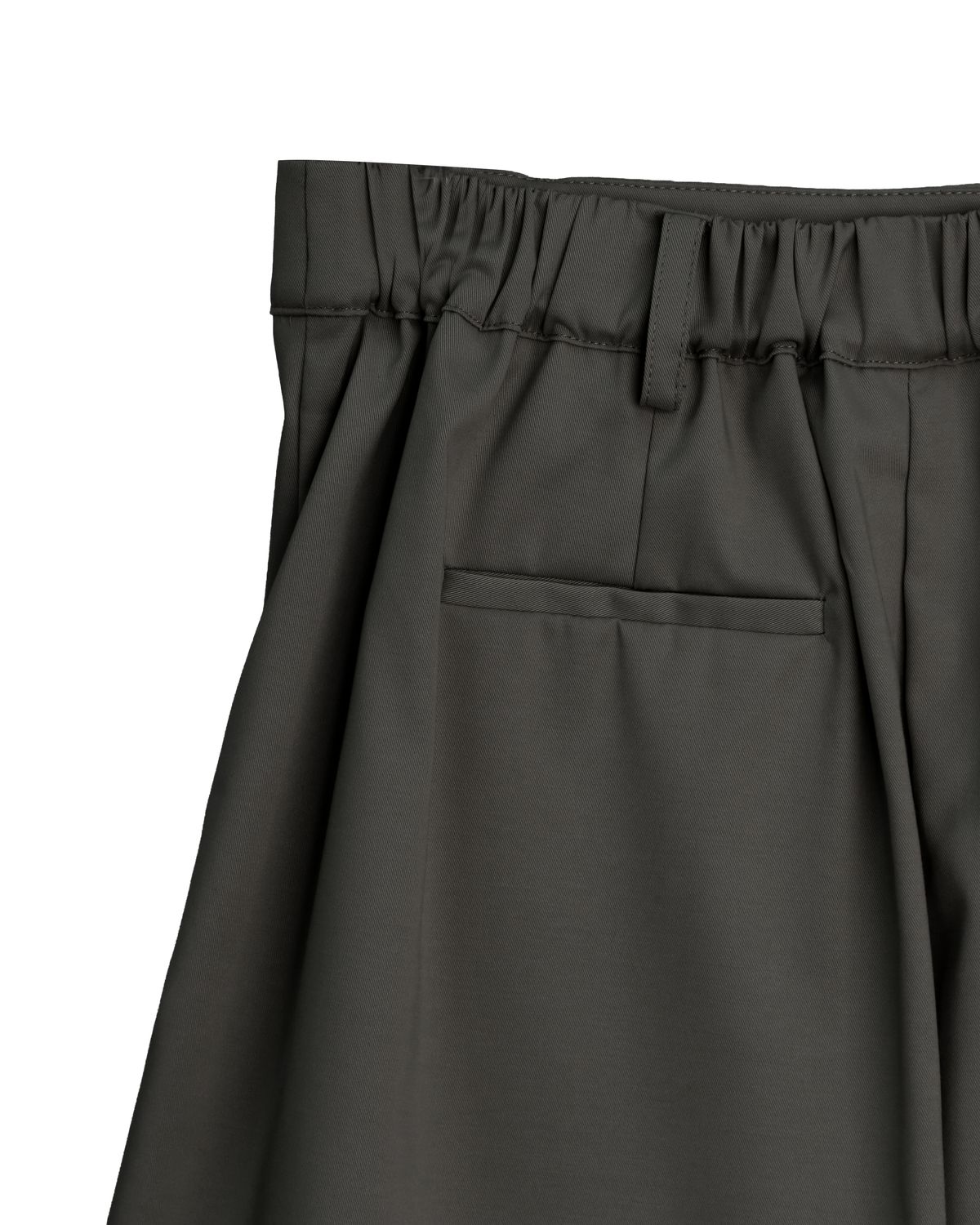 DARTED BERMUDA SHORTS - BLACK