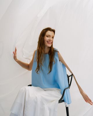 ASYMMETRIC HEM VEST - SKY / EGGSHELL