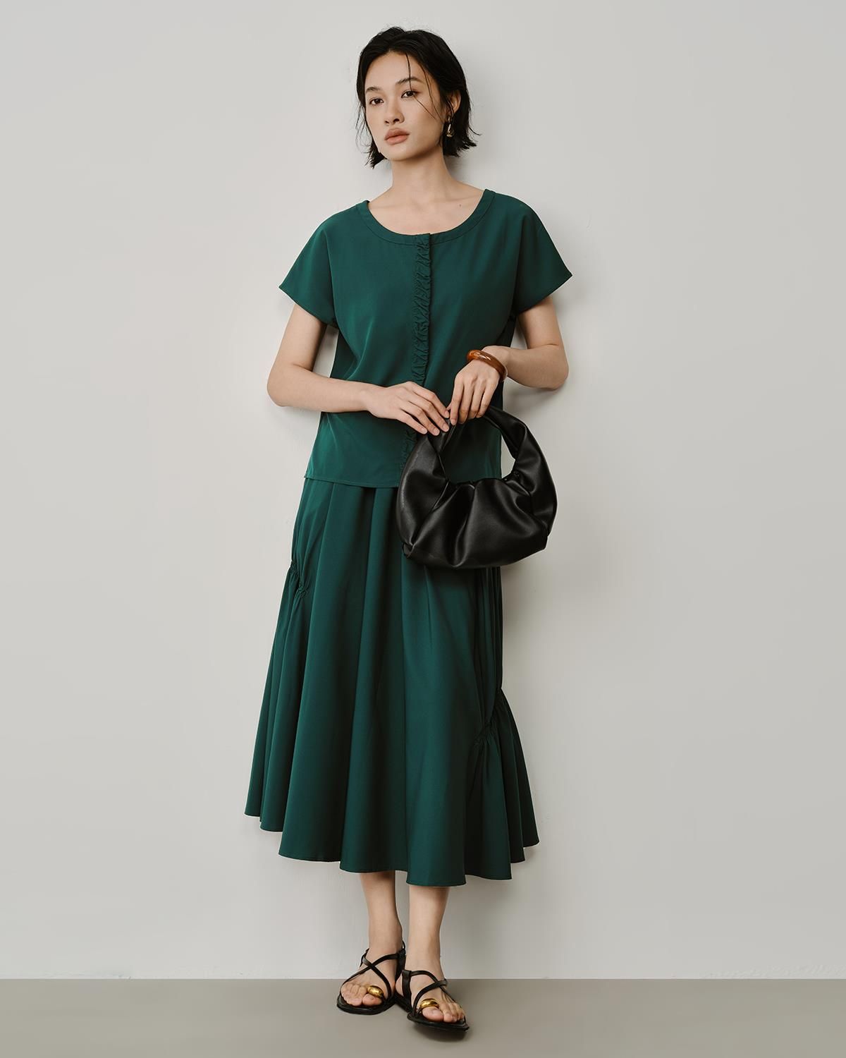 GATHERED DETAILED BOXY TOP - DARK GREEN