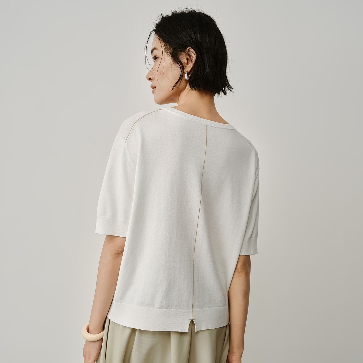 RIBBED HEM BACK SLIT TOP - EGGSHELL / WHEAT