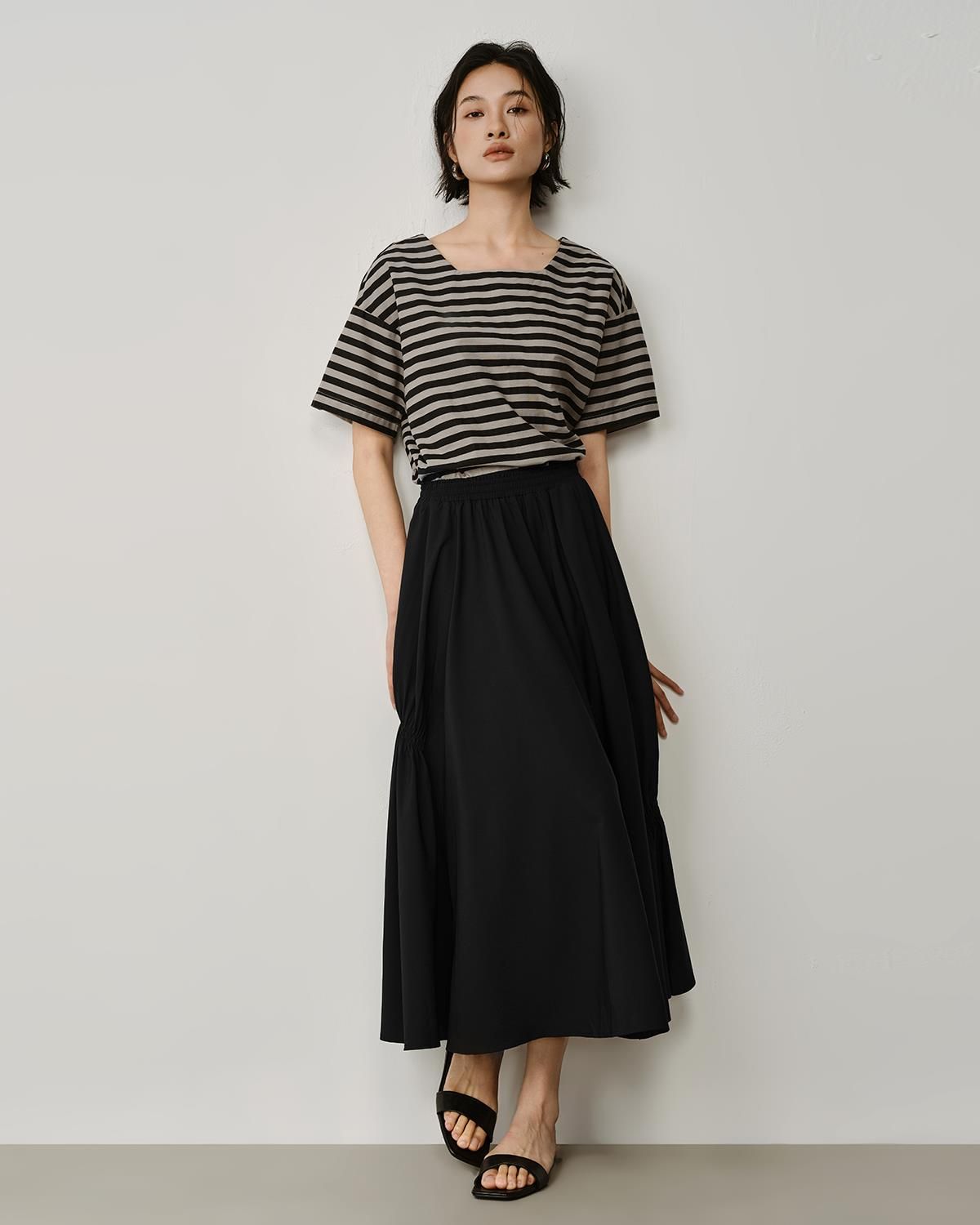 GATHERED DETAILED SKIRT - BLACK