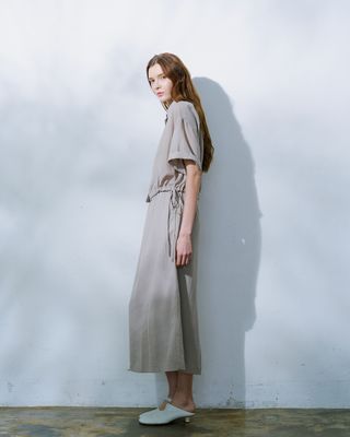 PENCIL SKIRT - BEIGE