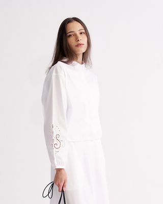 EMBROIDERY DETAILED SLEEVES TOP - EGGSHELL