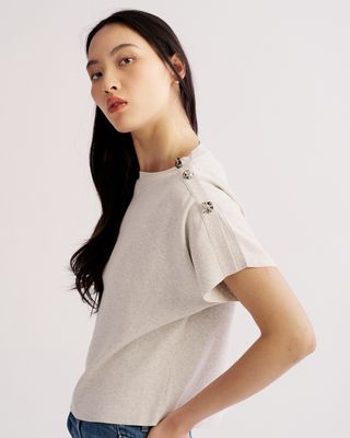 BUTTON DETAILED TOP - OATMEAL