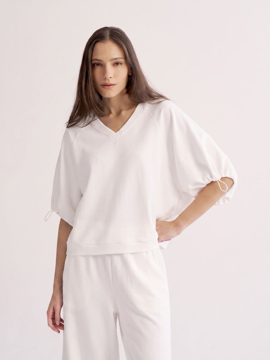 VOLUMINOUS-SLEEVE SWEATSHIRT - EGGSHELL