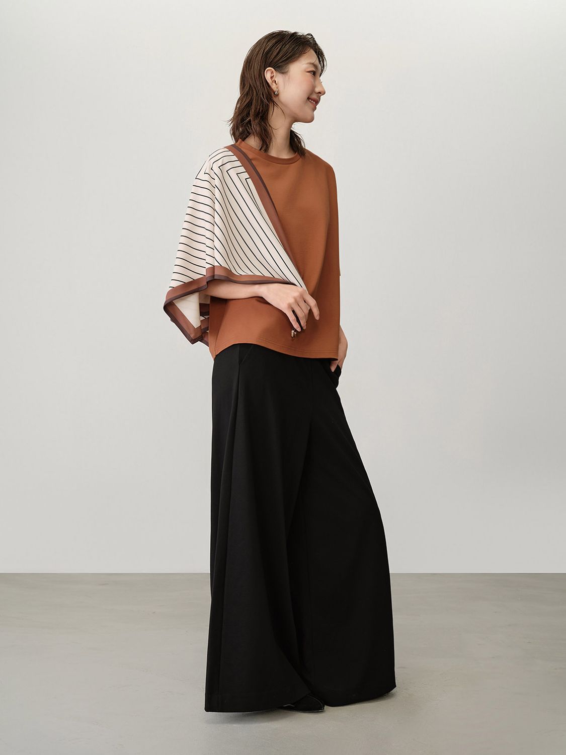 SIGNATURE DOUBLE-KNIT INTERLOCK LONG PANTS - BLACK