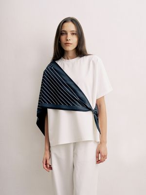 SCARF DETAILED T-SHIRT - EGGSHELL/BLACK   EGGSHELL/FOREST