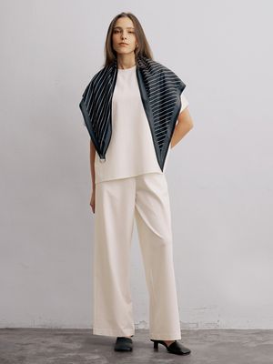 SCARF DETAILED T-SHIRT - EGGSHELL/BLACK   EGGSHELL/FOREST