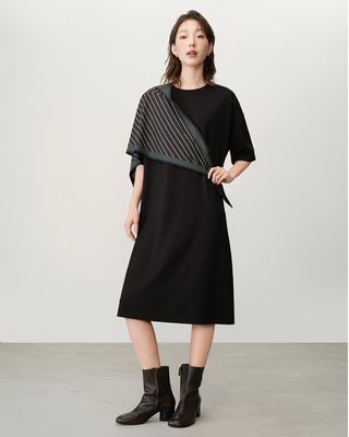 DOUBLE KNIT DRESS WITH GEOMETRIC LINEAR PRINT SCARF - BLACK