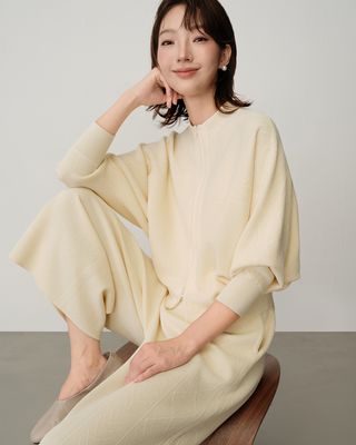 MIXED-CABLE PATTERN BATWING ZIP KNIT CARDIGAN - ALMOND