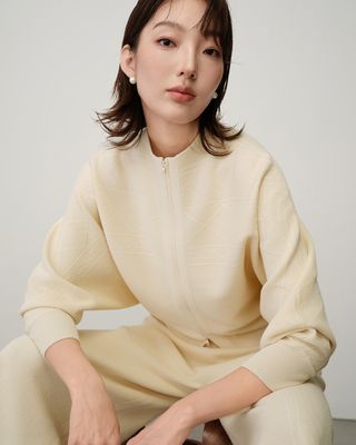 MIXED-CABLE PATTERN BATWING ZIP KNIT CARDIGAN - ALMOND