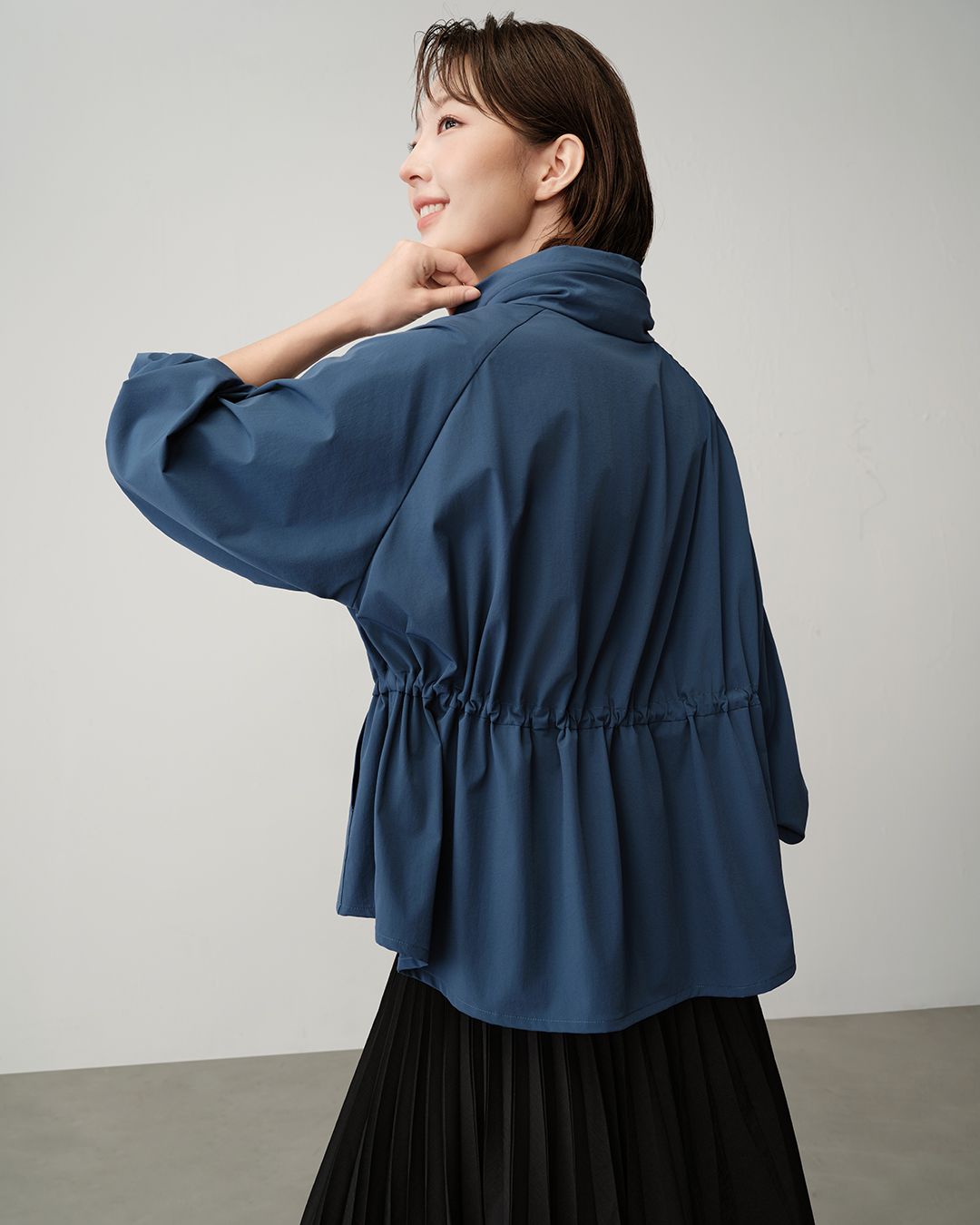 LIGHT WEIGHT DRAWSTRING JACKET - RIVERIA