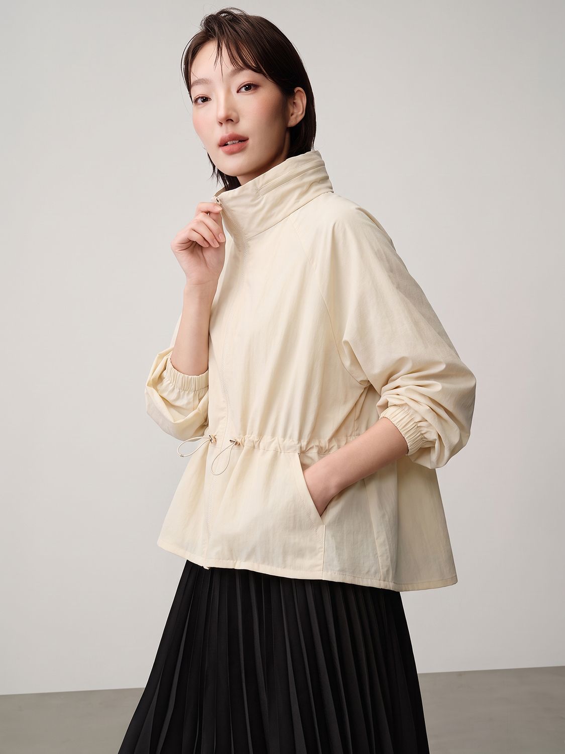 LIGHT WEIGHT DRAWSTRING JACKET - PEARL