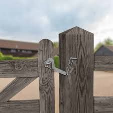 Safety hooks and chains