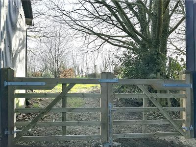 "Midsummer" Ranger gate