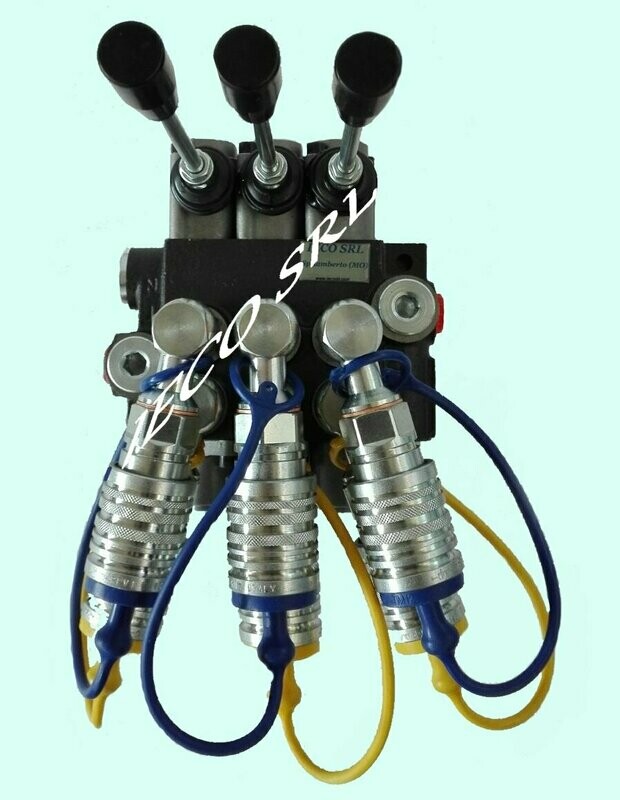 DISTRIBUTORE 3 LEVE DOPPIO EFFETTO 3/8 COMPLETO DI INNESTI RAPIDI