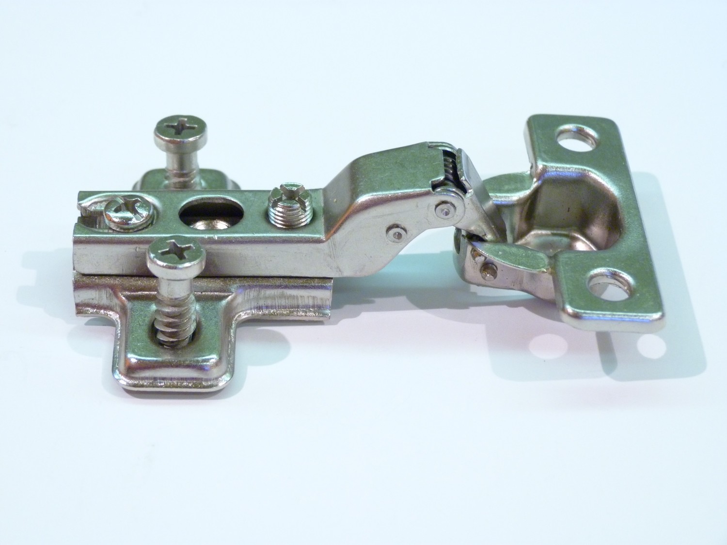 Penture invisible 110° Demi recouvrement/ 26mm/  Cliquez ici