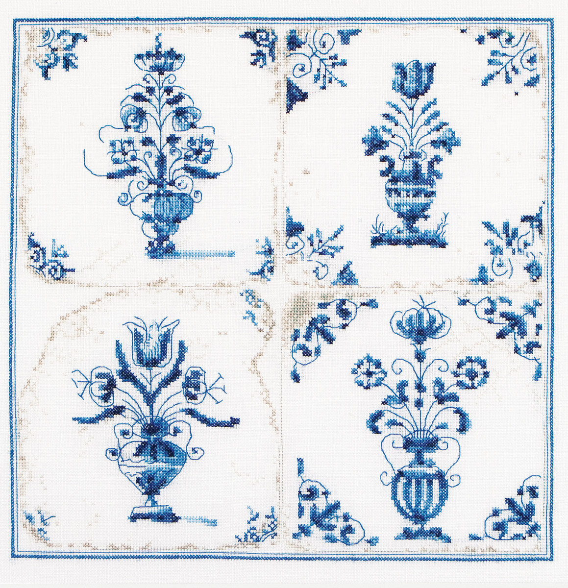 Набор для вышивания "Thea Gouverneur" 483 "Старинная плитка. Цветы в вазе" 28х28см