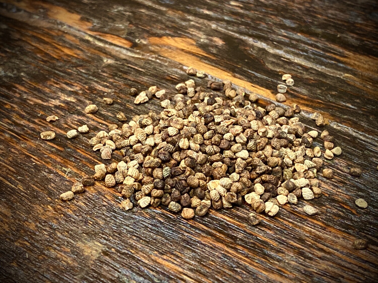 Cardamom Decorticated