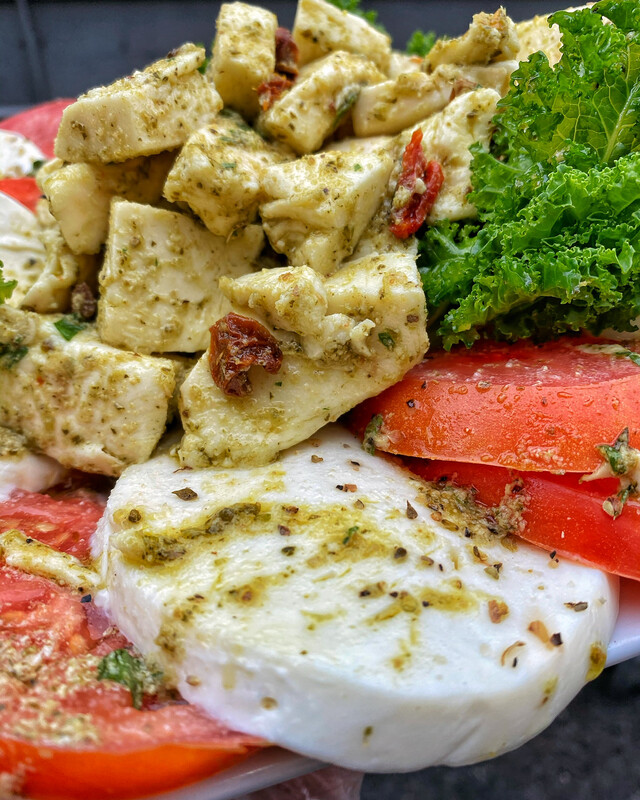Tomato, Basil, Mozzarella Platter