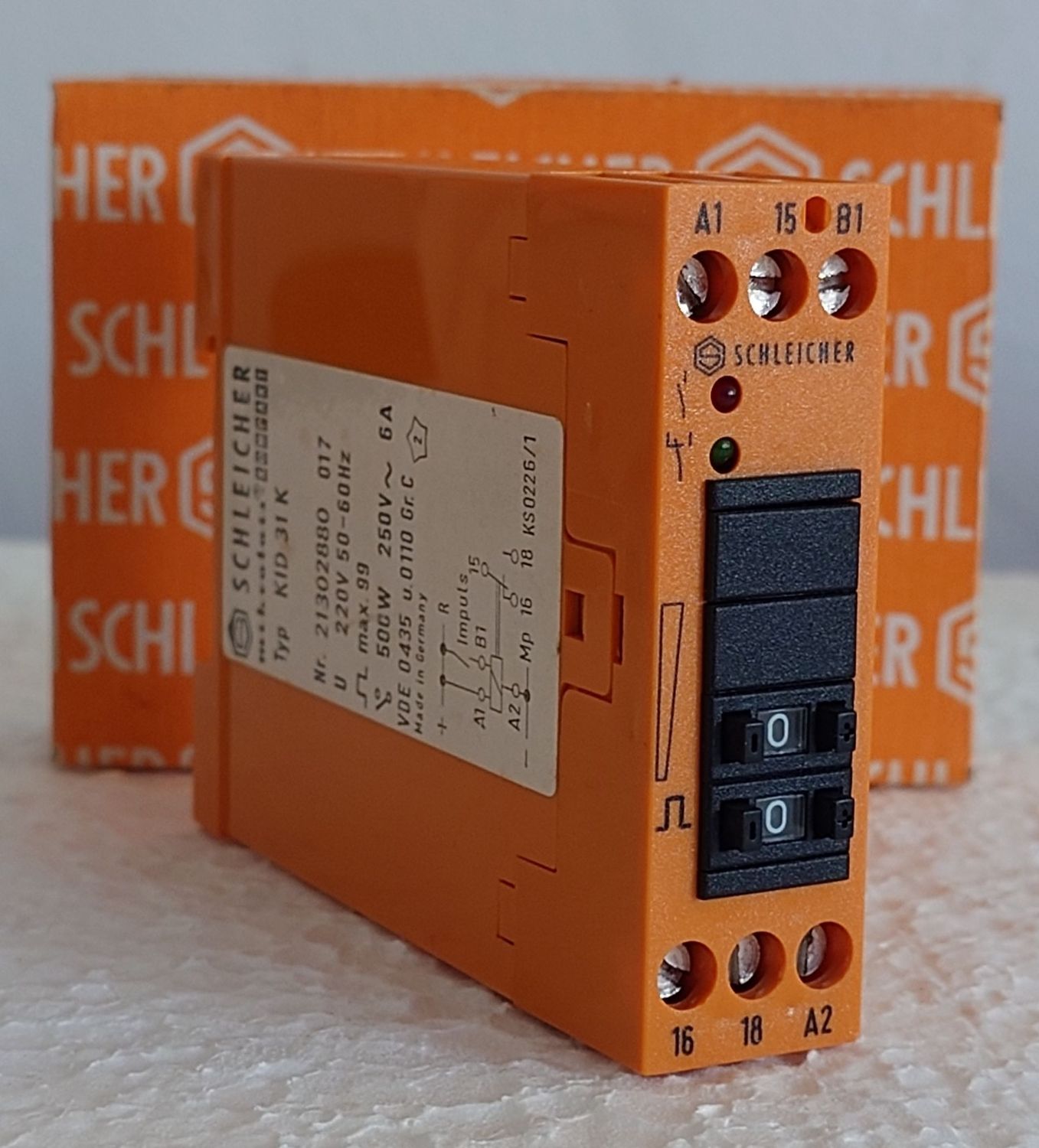 Schleicher KID31K 99IMP AC 220V 50-60Hz mikrorelais Schleicher KID31K 99IMP AC 220V 50-60Hz mikrorelais