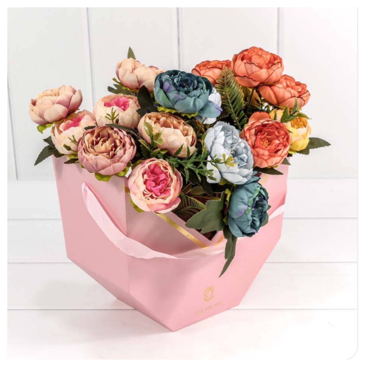 Коробка-ваза для цветов, розовая, 22,5х14х20,5 см