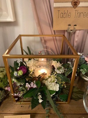 Gold Flower Cubes with Mini Hurricanes and Flowers