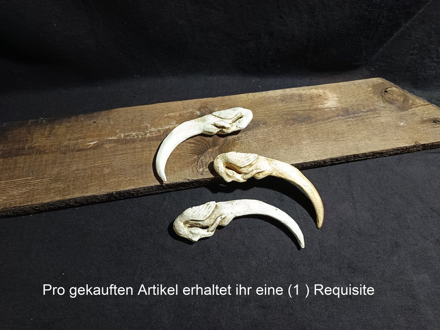 Verziertes Karambit (Elfenbein Optik)