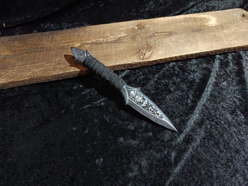 Dämmerstich ( silber Optik) Dämmerstich ( silber Optik)