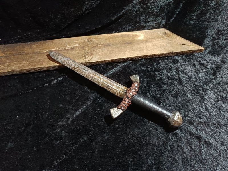 Verwittertes Kurzschwert Verwittertes Kurzschwert