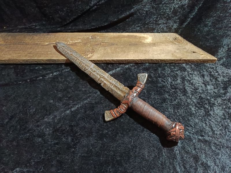 Verwittertes Kurzschwert Verwittertes Kurzschwert