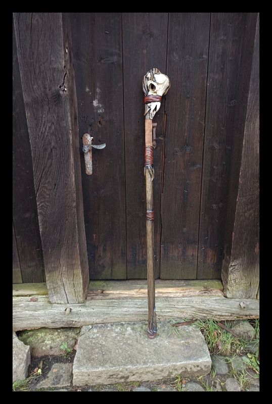 Totemstab des tiefen Hains Totemstab des tiefen Hains