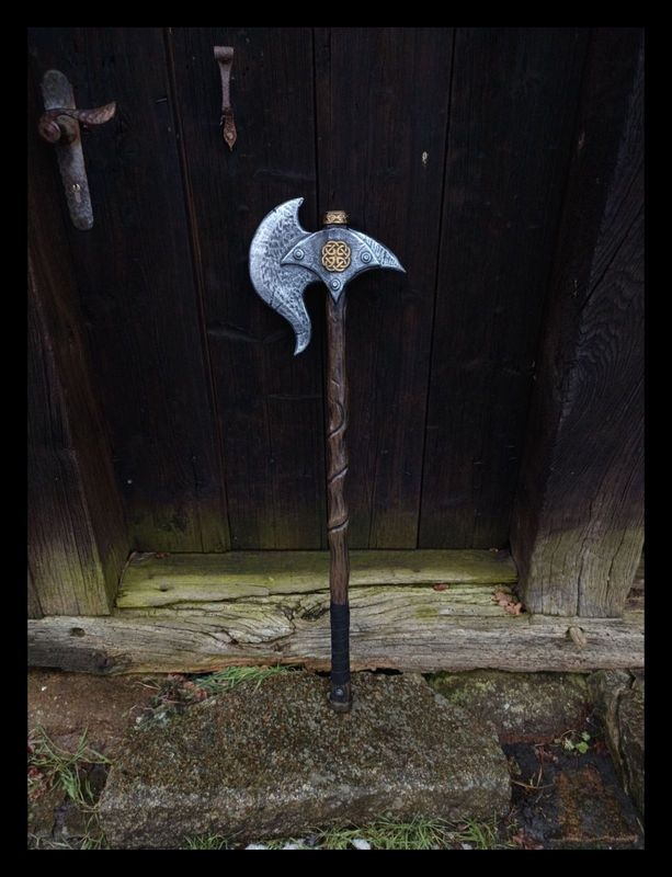 Verzierte Kriegsaxt aus Folkvar