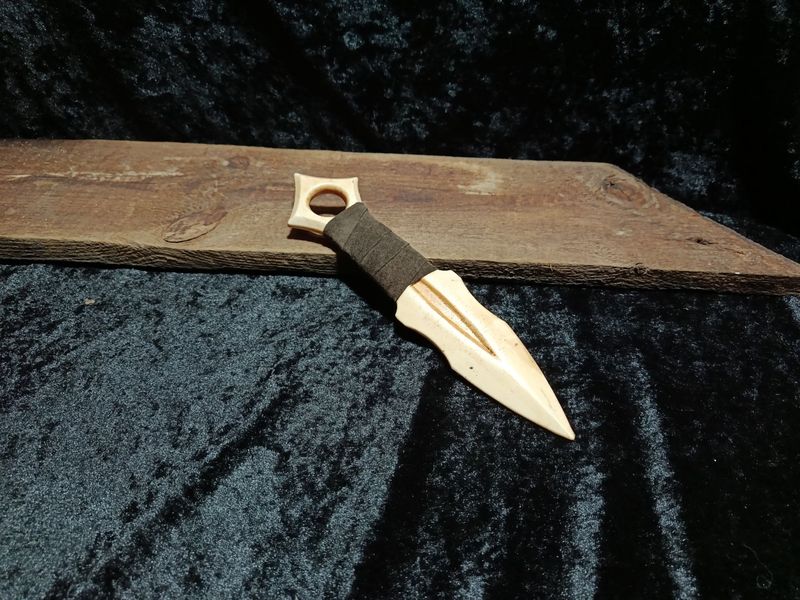 Wurfmesser der Zan´jali Wurfmesser der Zan´jali