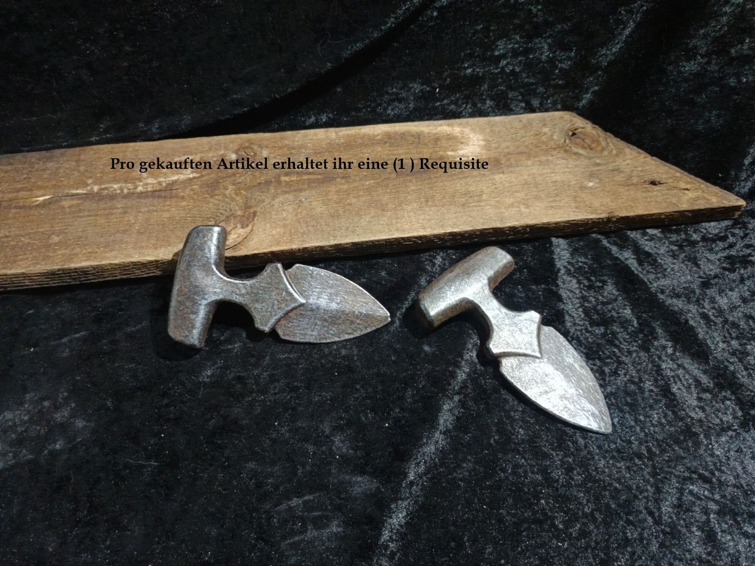 Großes rostiges Stoßmesser Großes rostiges Stoßmesser