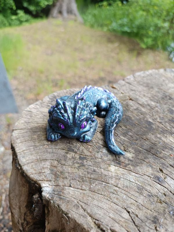 Kleiner Zwielicht Drache