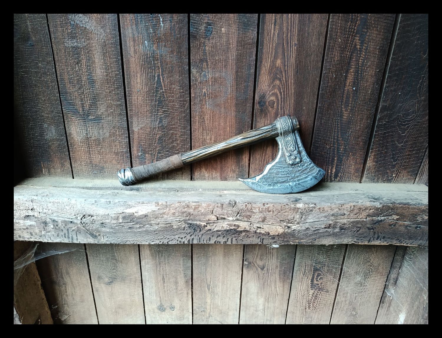 Grom´s verwitterte Kriegsaxt Grom´s verwitterte Kriegsaxt