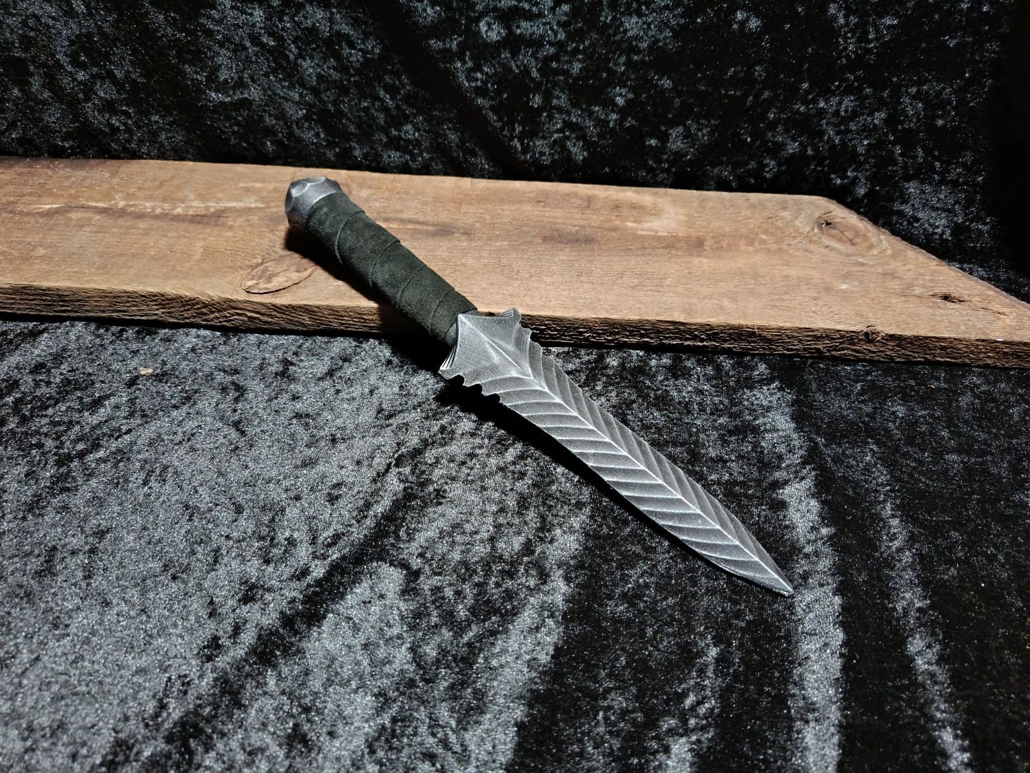 Kriegsmesser der Finsterwacht