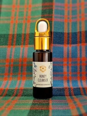Honey Cleanser/Make Up Remover (20ml) Honey Cleanser/Make Up Remover (20ml)