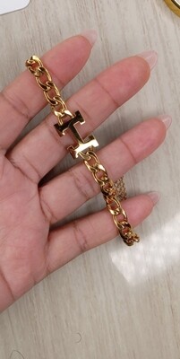 H bracelet