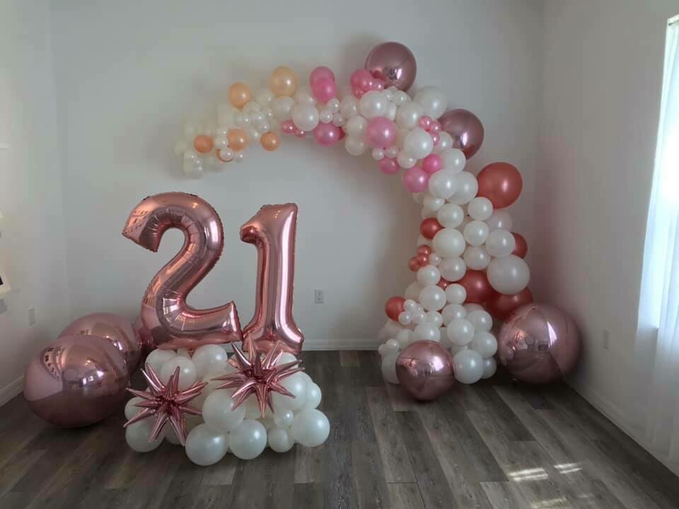 Organic demi arch with number marquee, indoors only
