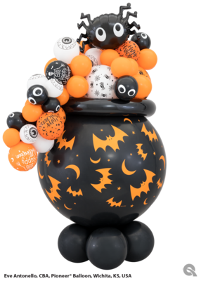 Halloween Couldron and spider balloon decoration