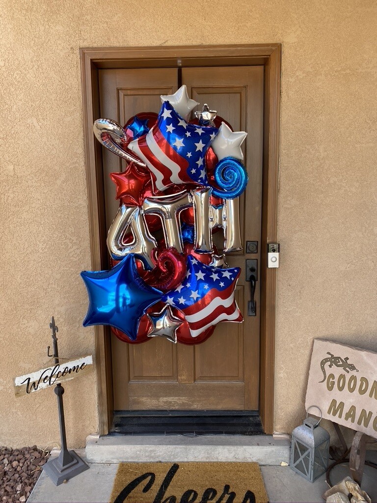 4th of July balloon door wreath