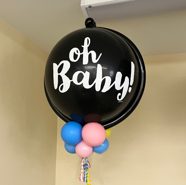 Oh baby gender reveal balloon chandelier