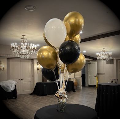Longer lasting 9-balloon bouquet, helium free (indoors only)