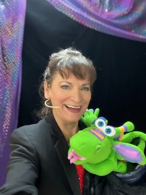 Dinosaur Show 4 things package Dinosaur Show 4 things package