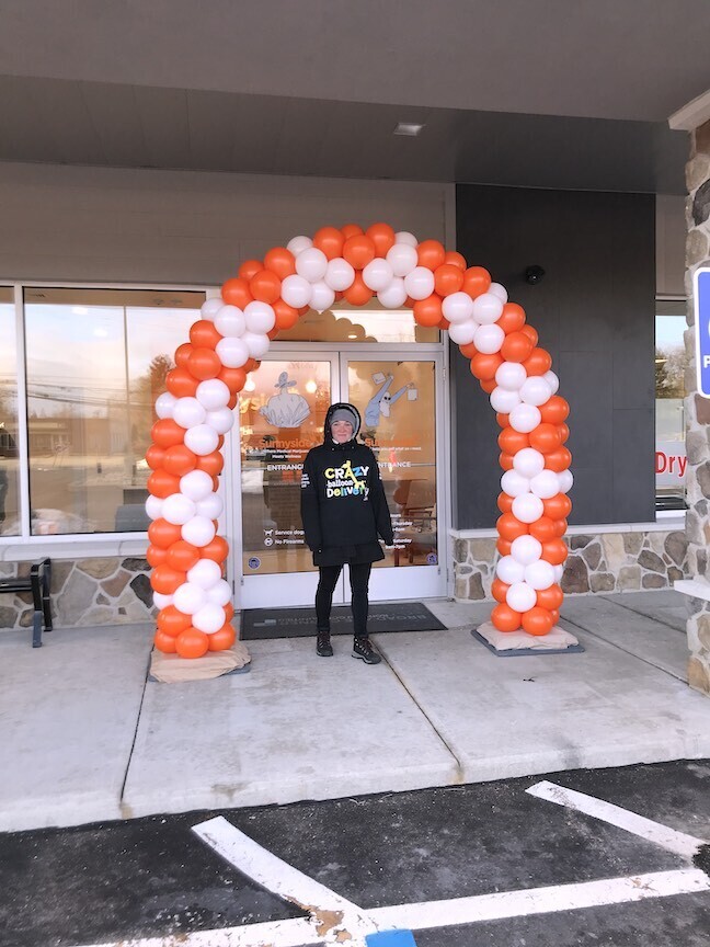 Traditional (even bubble) arch, diamond pattern, long lasting air filled